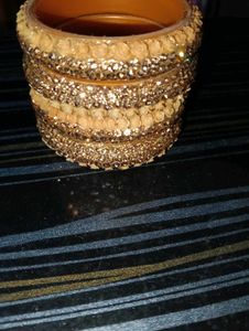 Golden Floral Bangle Set