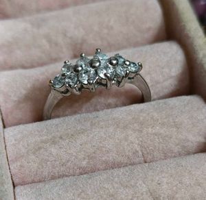 Sparkling Silver Ring
