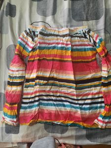 Offshoulder Top