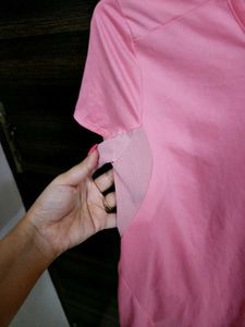 Pink Quechua T-shirt