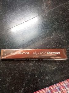 Hilary Rhoda Gel Eyeliner