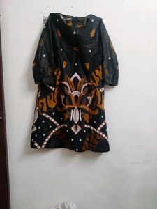 Beautiful Black Printed Kurthi With Golden Self Lines