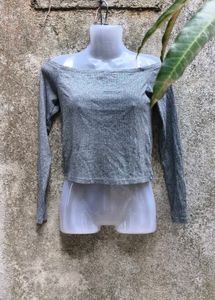 V. CUTE GREY H&M TOP