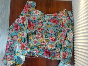 Tokyo Talkies Flowery Top