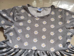 Daisy Print Ruffle Top