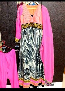 Elegant Gown Set 🩷🖤