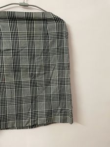 PLAID SKIRT