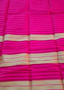 Dark Pink Saree With Light Brown Border.