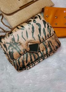 3 Sling Bag