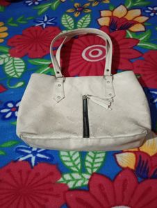Hand Bag Good Condition