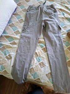 Boy&#39;s Grey Cargo Pants