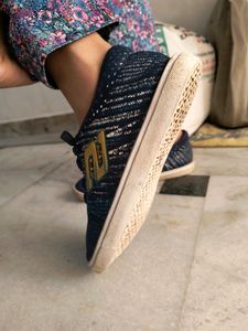 Sports Shoes For Girls