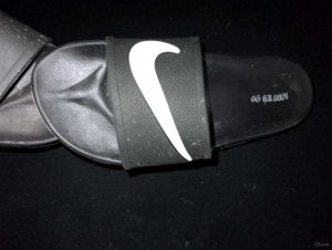 Nike Slides - Black