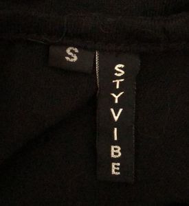 Black Long Sleeve Crop Top