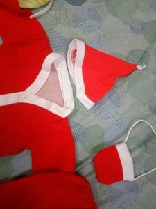 Beautiful Santa Dress With Caps For 2-4 Years Kids