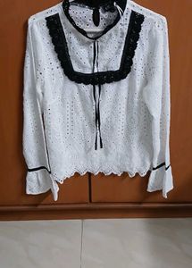 Elegant White &amp; Black Lace Blouse - M Size