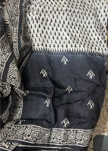 Elegant Black & White used Pure Silk Saree