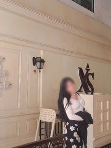 Daisy Print Midi Skirt