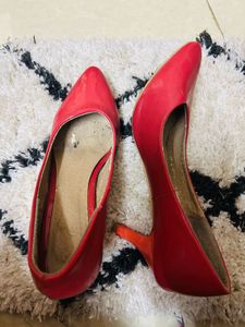 Dress Berry Pumps