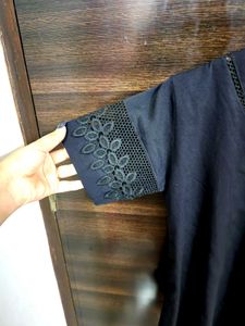 Black Top With Lace Sleeves!