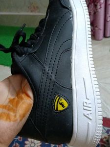 Black Casual Sneakers