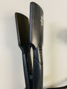 Cera Magic - Hair Straightener