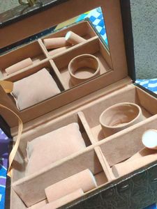 Oriflame Jewellery Box ☑️