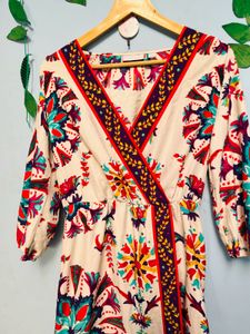 Chinese Dress  Perfectly For Beaches 🍒