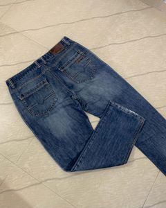 Knee Cut Dark Blue Denim Jeans