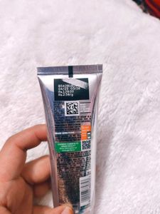 Garnier Bright Complete Serum Cleanser 50gm | Deep