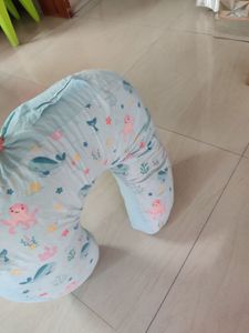 Feeding pillow