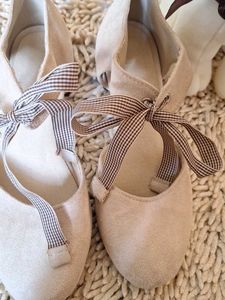 Cute Biege Bow Pumps For Women