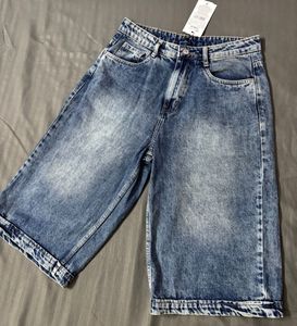 Knee Lenth Denim Short
