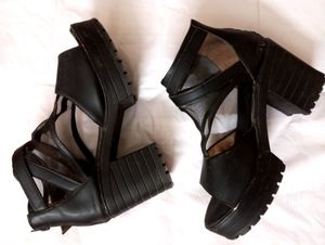 SSS Block Heels Black