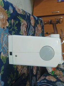 SINGER M1005 SEWING MACHINE