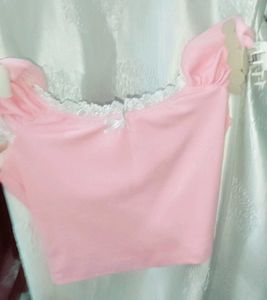 Skyline Outfit Lace Top