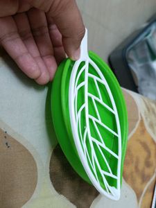Artistic Soap Case In Leaf Shape