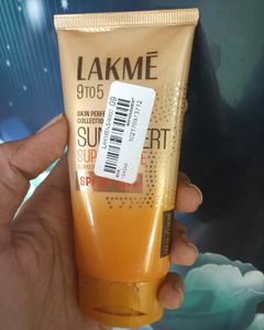 Lakme Sunexpert Spf25 At Jst 150 Rs