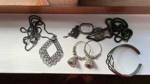 Silver jewellery bundle