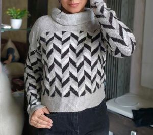 Stylish Geometric Knit Sweater