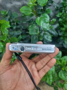 Canon Ixus 115 with Accessories