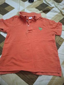 Set of 1 shorts and 2 shirts