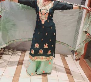 💚Elegant Partywear Embroidered Palazzo Suit💚