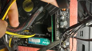 CPU i5 3rd Gen, 256 Gb,12 Gb Ram,Win 10 Pro