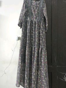 It&#39;s A Floral Gown With Xl