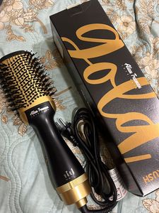 Alan Truman Blow Brush