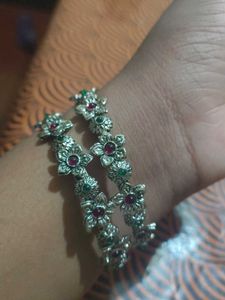 Floral Bangle Set