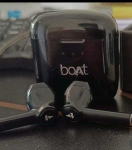 Boat Wireless Earbuds