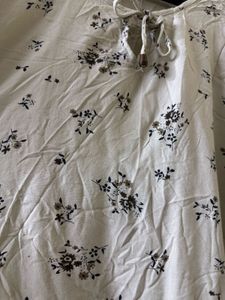 Cute Floral Printed Top