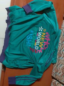 Stylish Green Sweatshirt